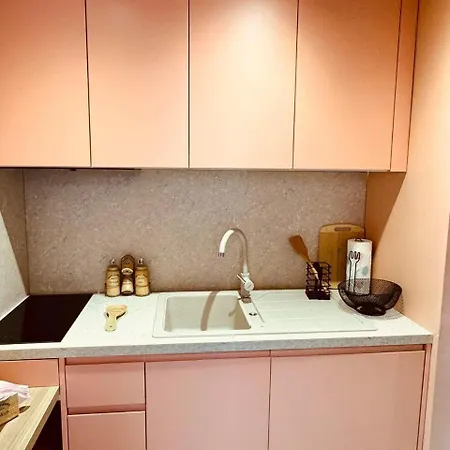 Lili's Center * Тирана