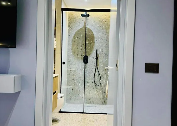 Lili's Center Apartman *